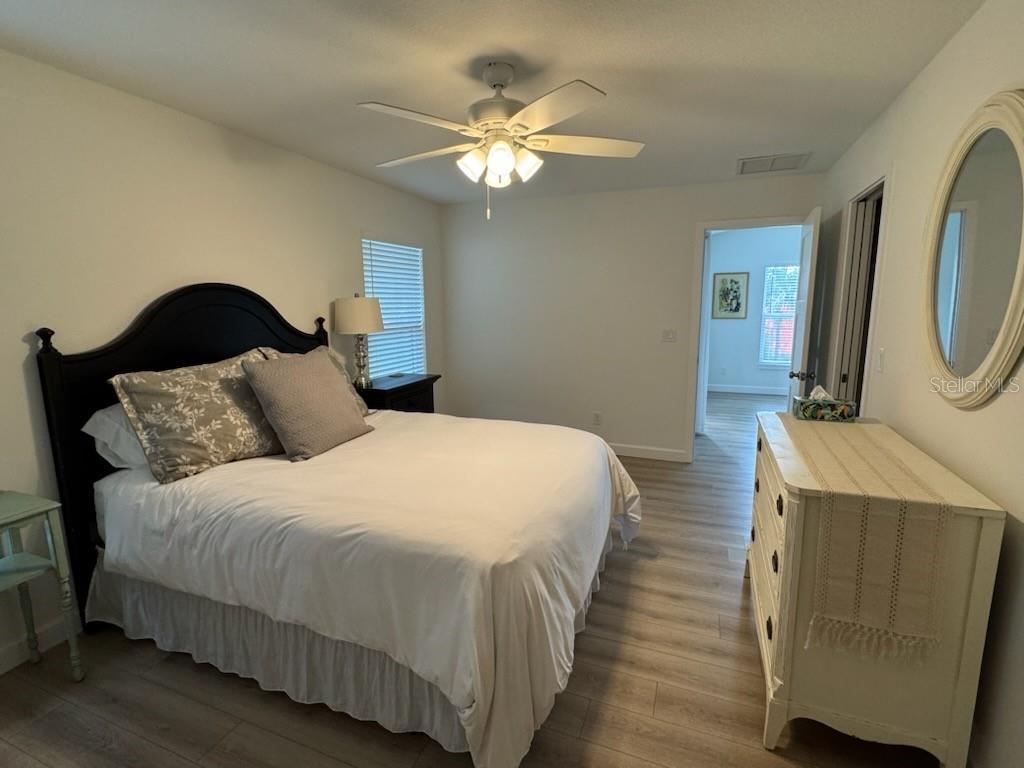 1218 LIBERTY AVE, MOUNT DORA, FL, 32757