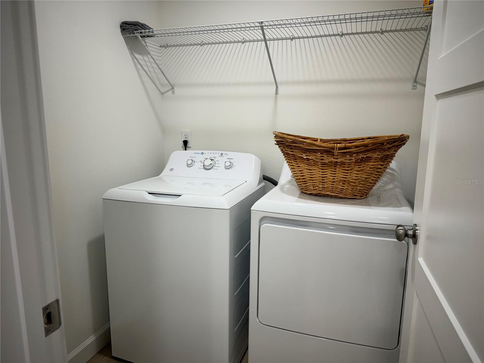 1218 LIBERTY AVE, MOUNT DORA, FL, 32757