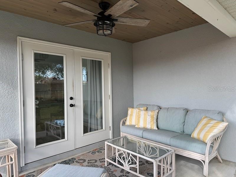 1218 LIBERTY AVE, MOUNT DORA, FL, 32757