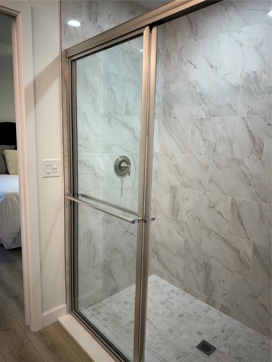 1218 LIBERTY AVE, MOUNT DORA, FL, 32757