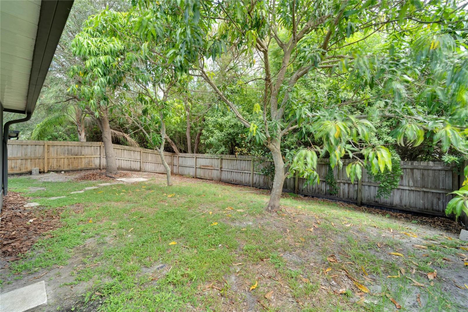 1613 ALHAMBRA CREST DR, RUSKIN, FL, 33570