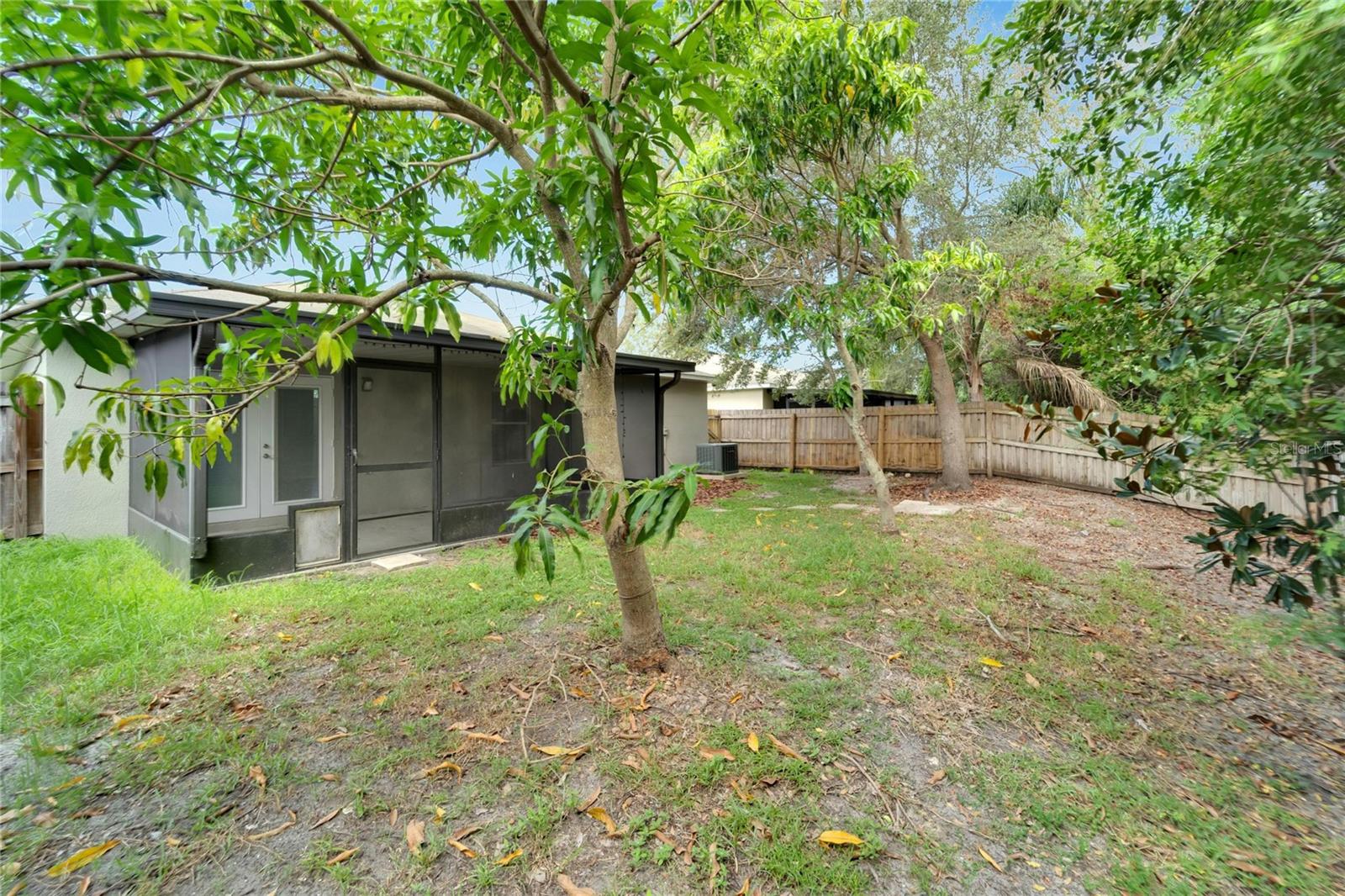 1613 ALHAMBRA CREST DR, RUSKIN, FL, 33570