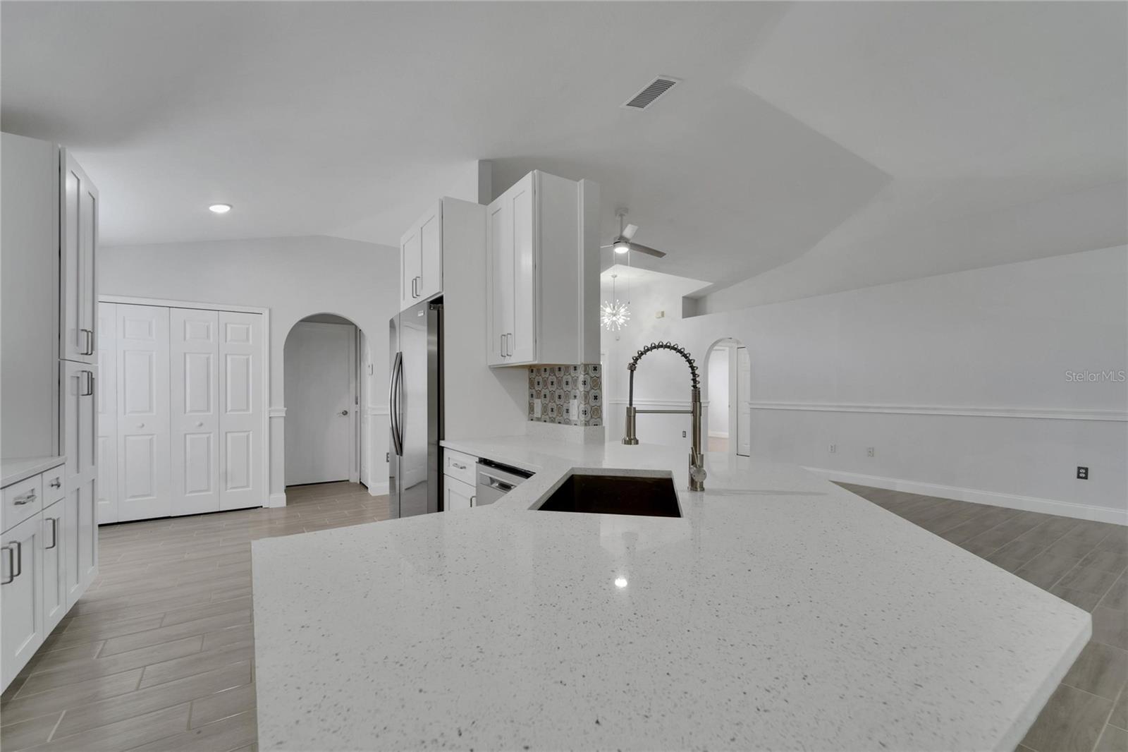 1613 ALHAMBRA CREST DR, RUSKIN, FL, 33570