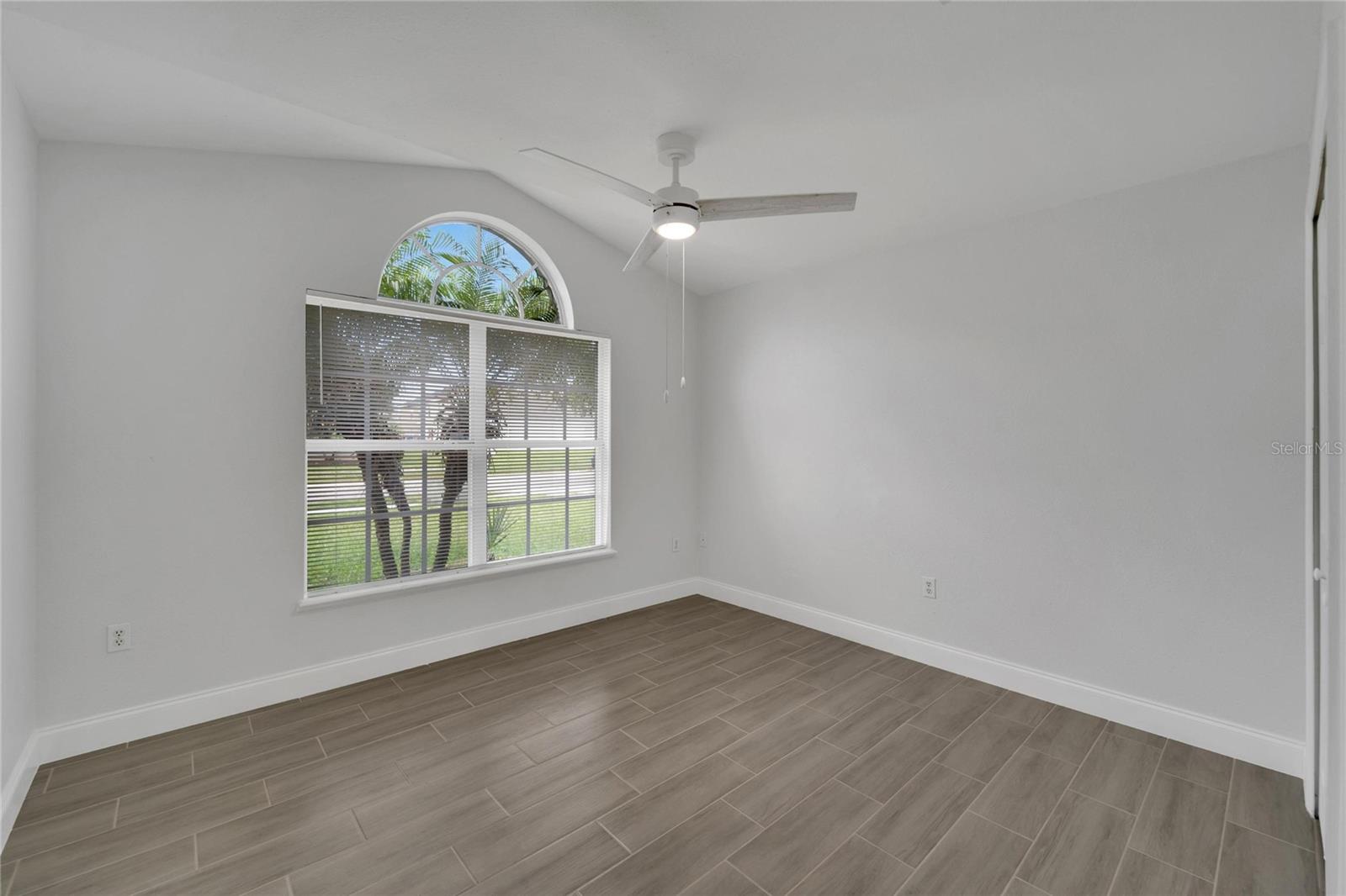 1613 ALHAMBRA CREST DR, RUSKIN, FL, 33570