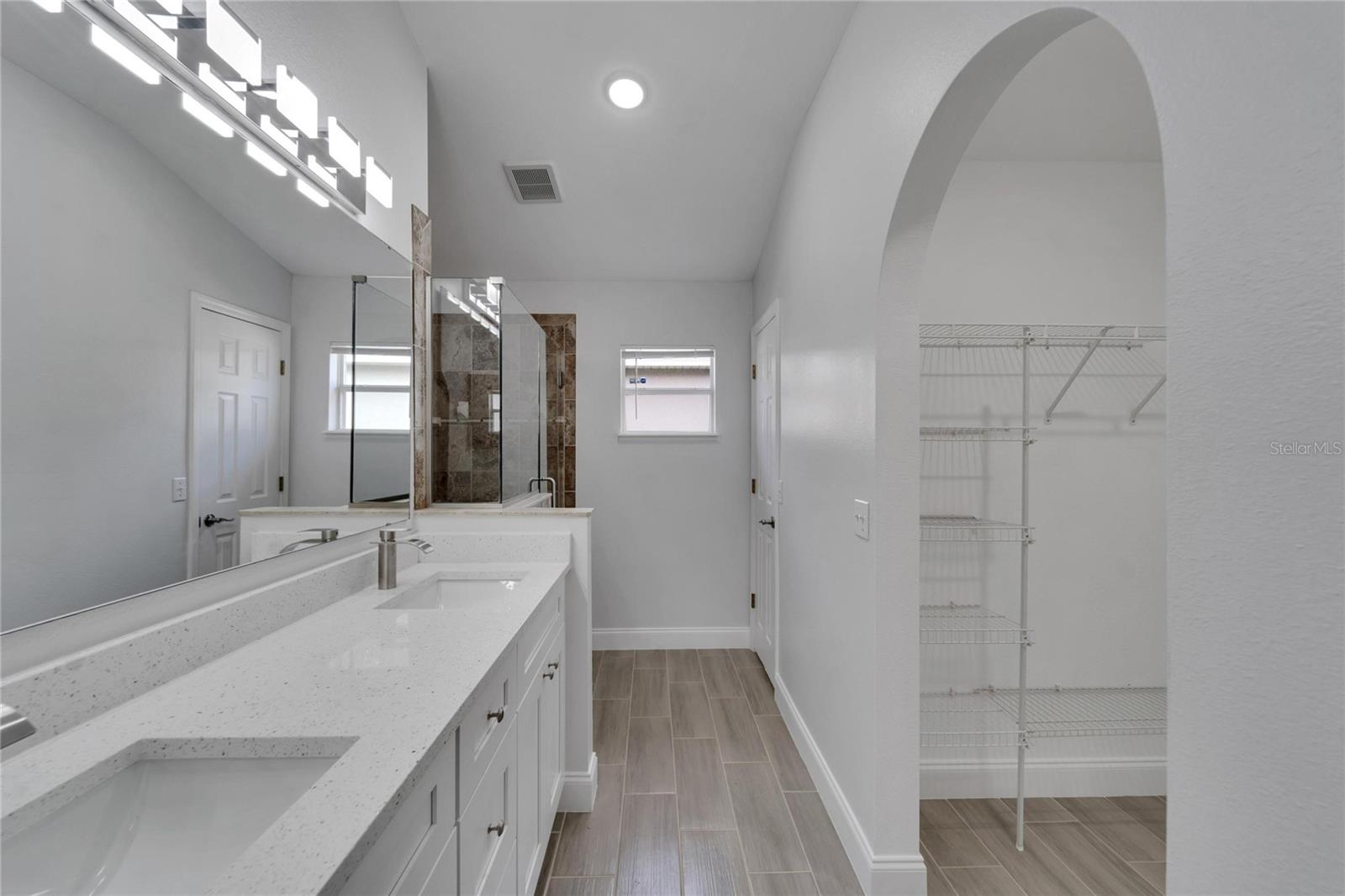 1613 ALHAMBRA CREST DR, RUSKIN, FL, 33570