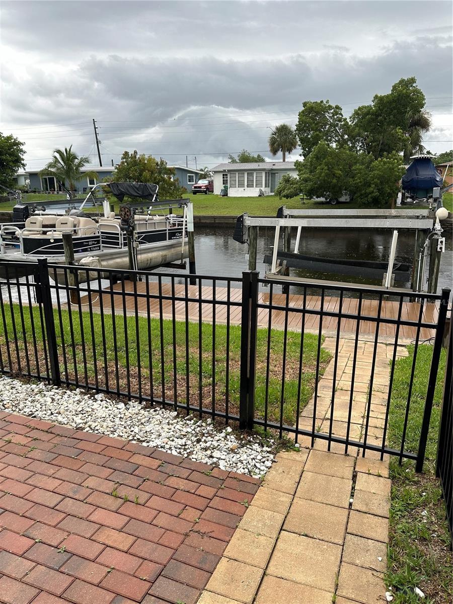 136 GODFREY AVE NE, PORT CHARLOTTE, FL, 33952