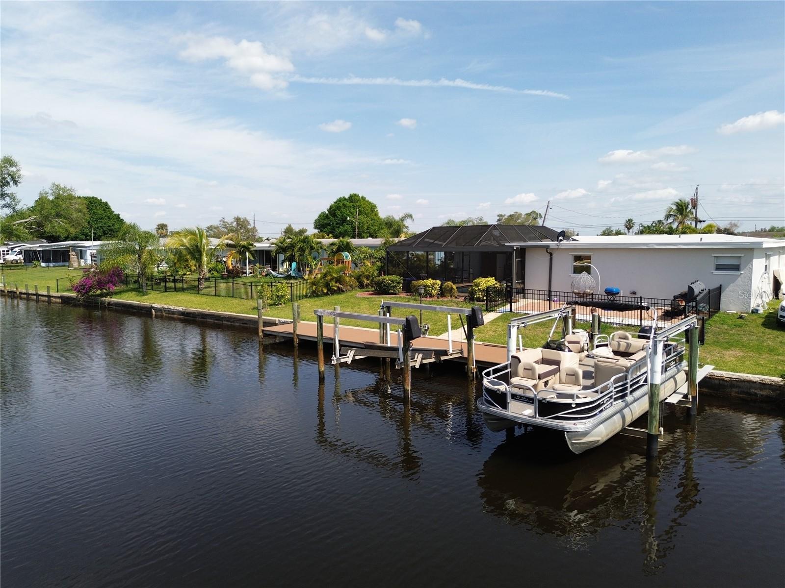 136 GODFREY AVE NE, PORT CHARLOTTE, FL, 33952