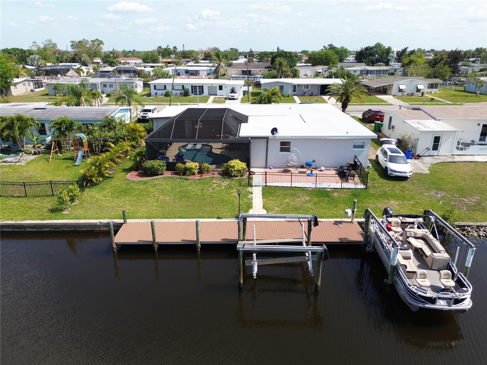 136 GODFREY AVE NE, PORT CHARLOTTE, FL, 33952