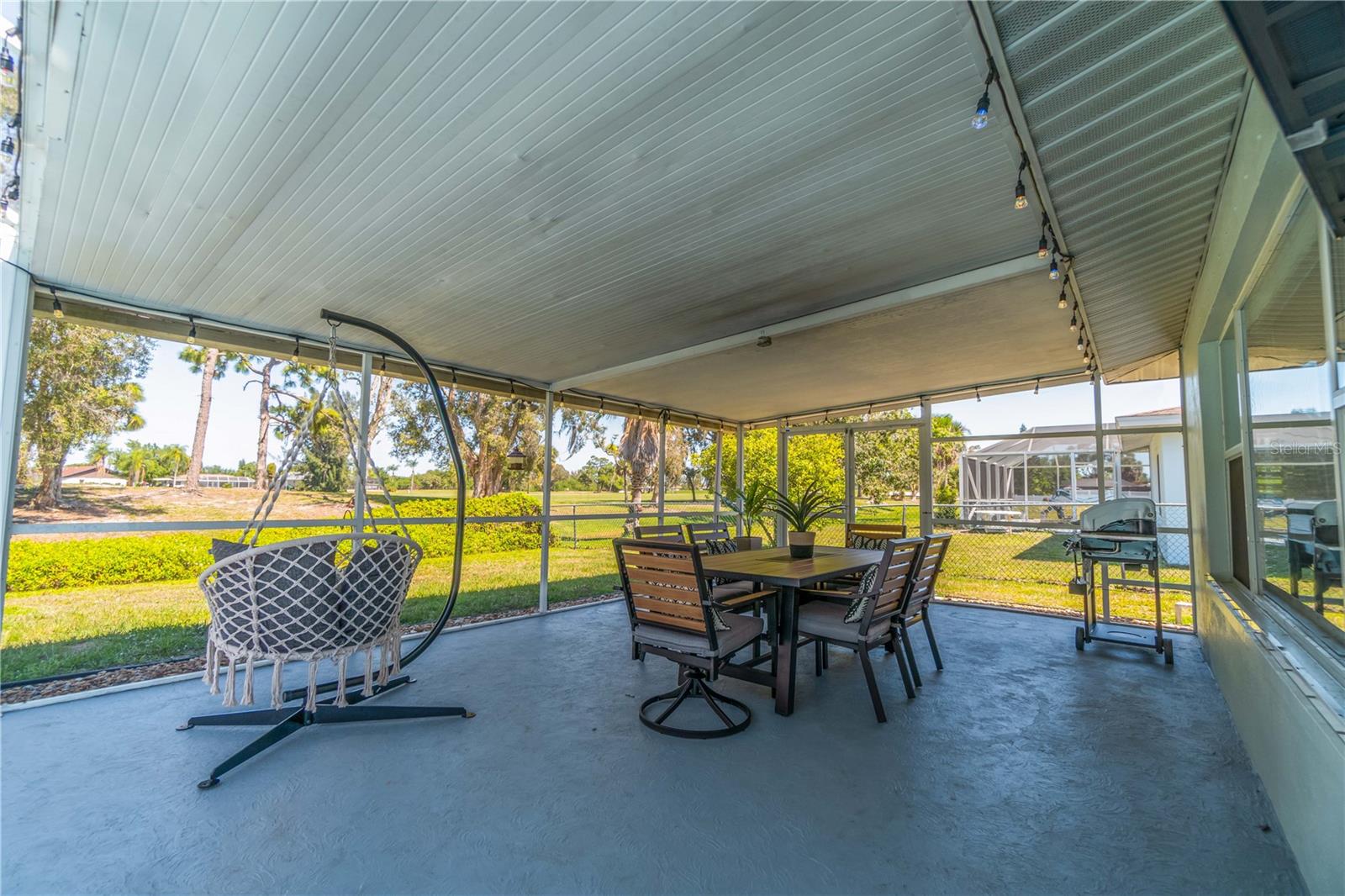 134 ROTONDA CIR, ROTONDA WEST, FL, 33947