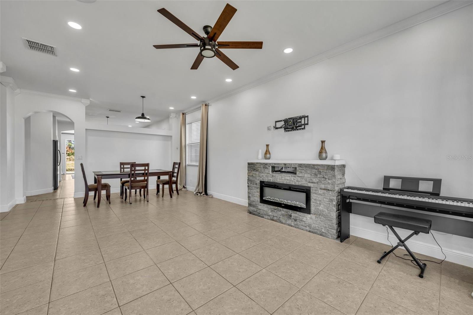 5055 ADAIR OAK DR, ORLANDO, FL, 32829