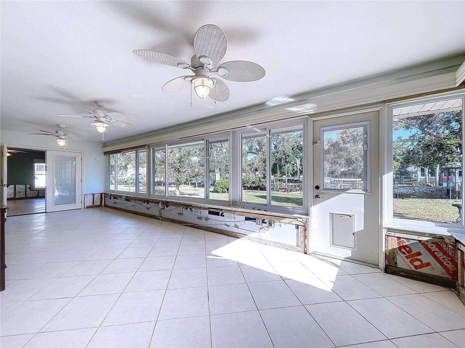 11910 W RIVERHAVEN DR, HOMOSASSA, FL, 34448