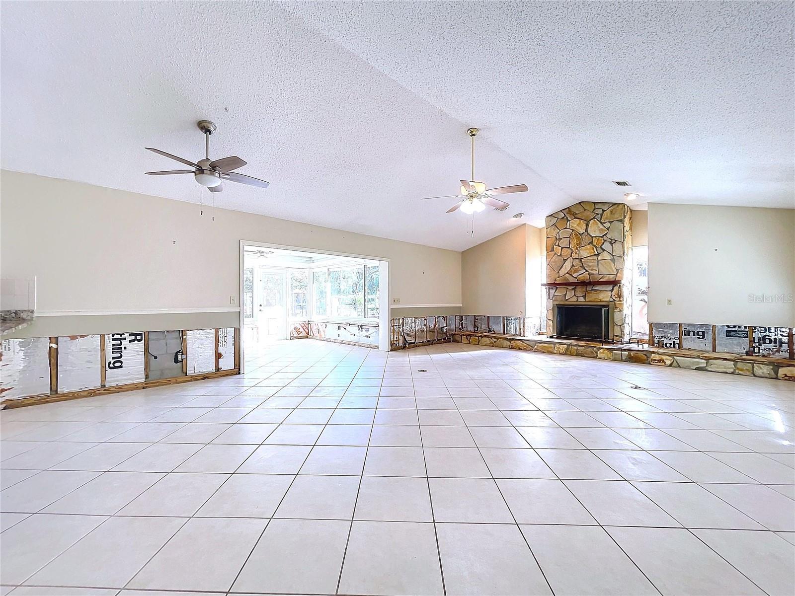 11910 W RIVERHAVEN DR, HOMOSASSA, FL, 34448