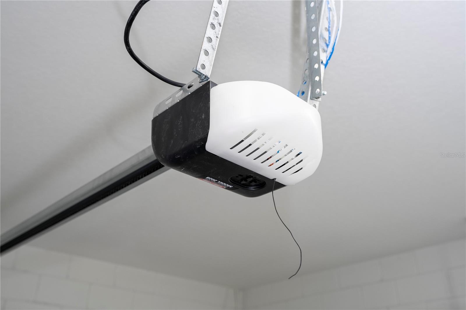 6 MALAUKA PASS, OCKLAWAHA, FL, 32179