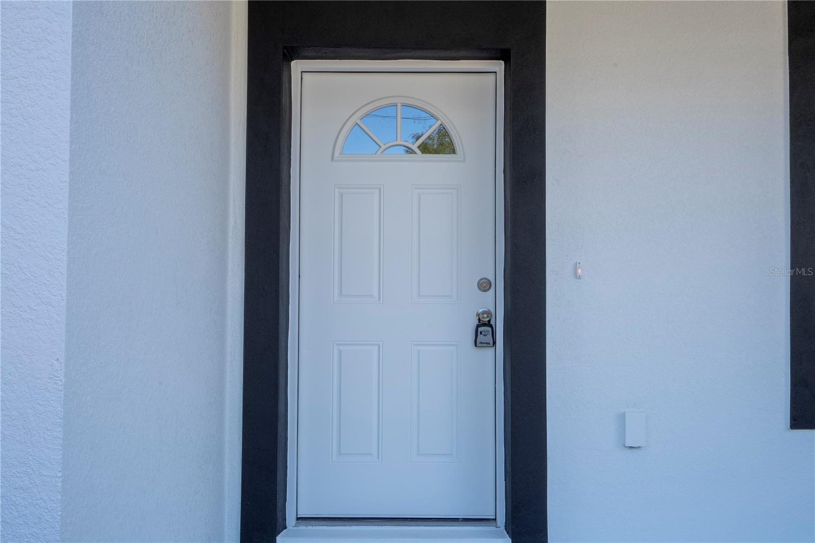 6 MALAUKA PASS, OCKLAWAHA, FL, 32179