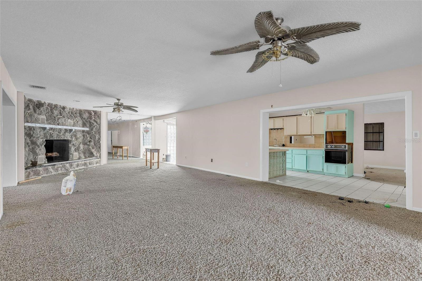 1350 PALM DR, MOUNT DORA, FL, 32757