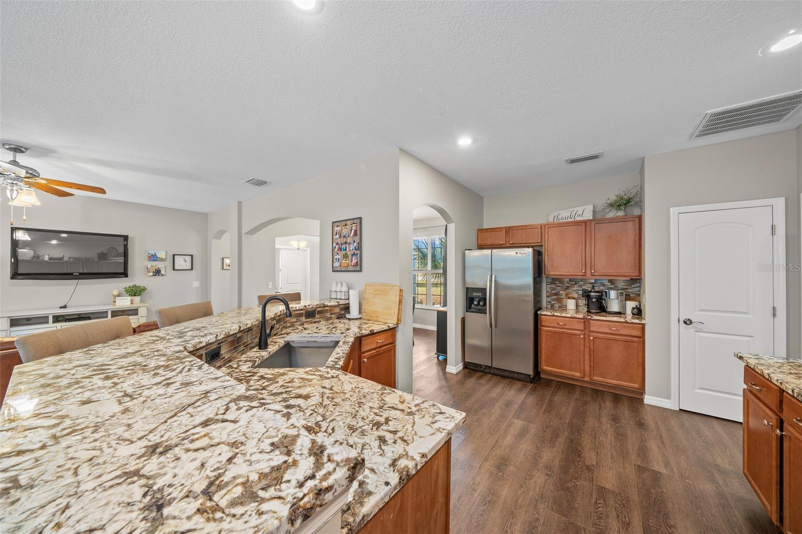 302 BROOKSTONE LN, FRUITLAND PARK, FL, 34731