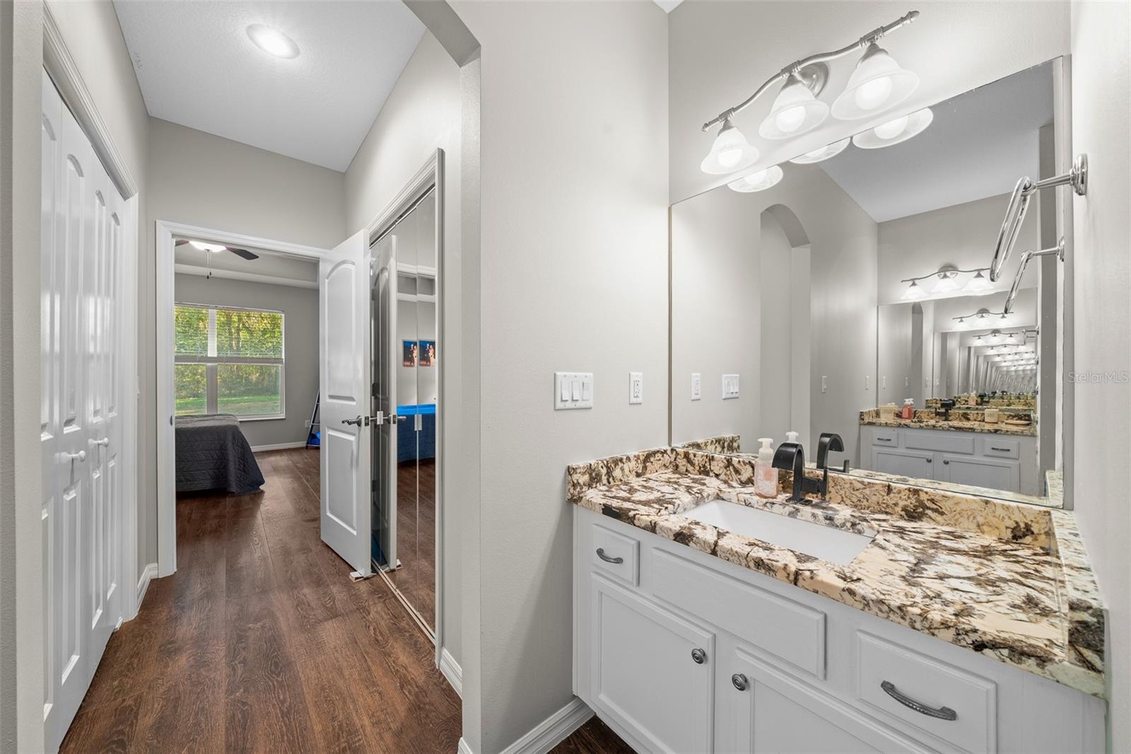 302 BROOKSTONE LN, FRUITLAND PARK, FL, 34731