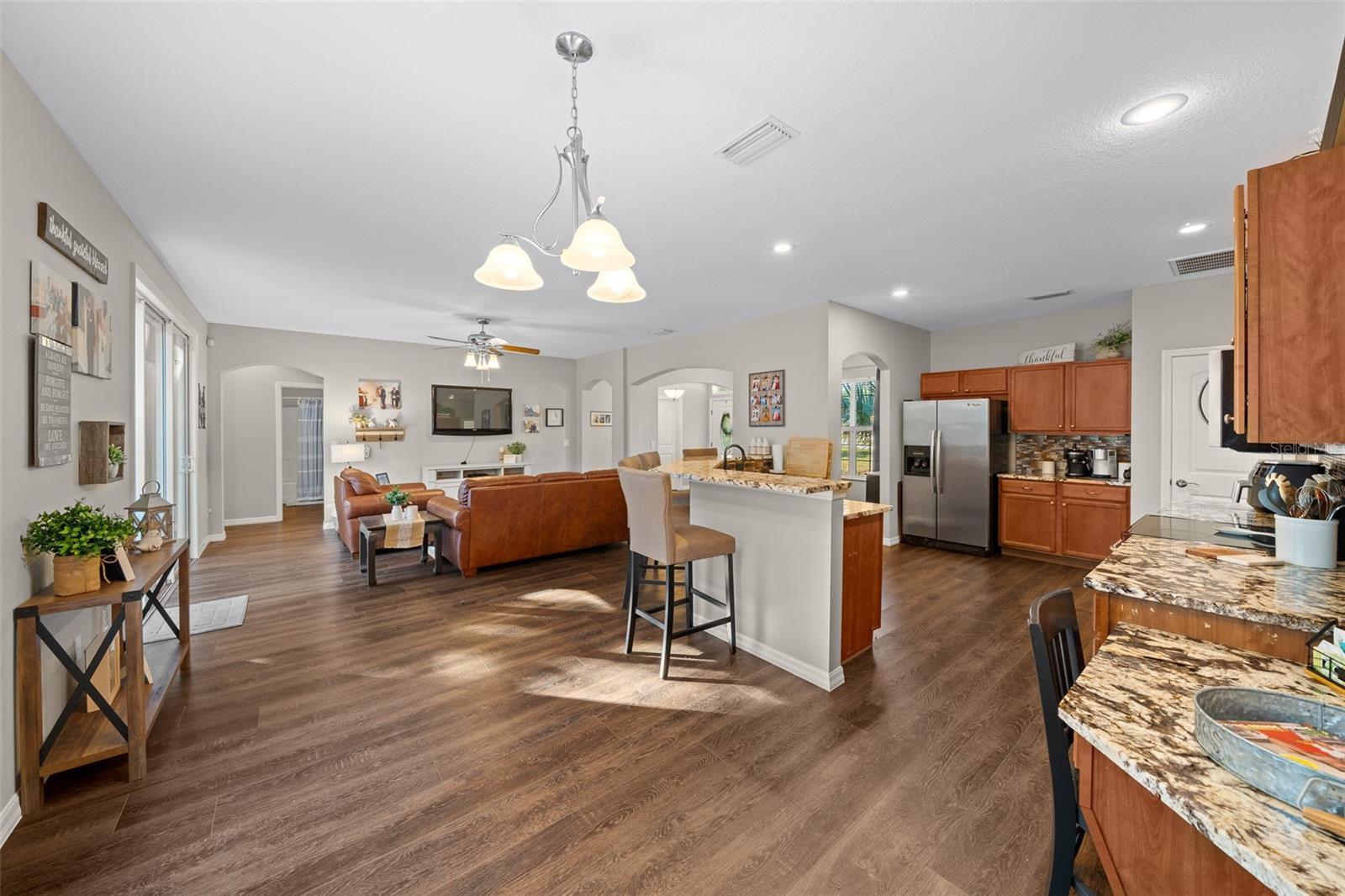 302 BROOKSTONE LN, FRUITLAND PARK, FL, 34731