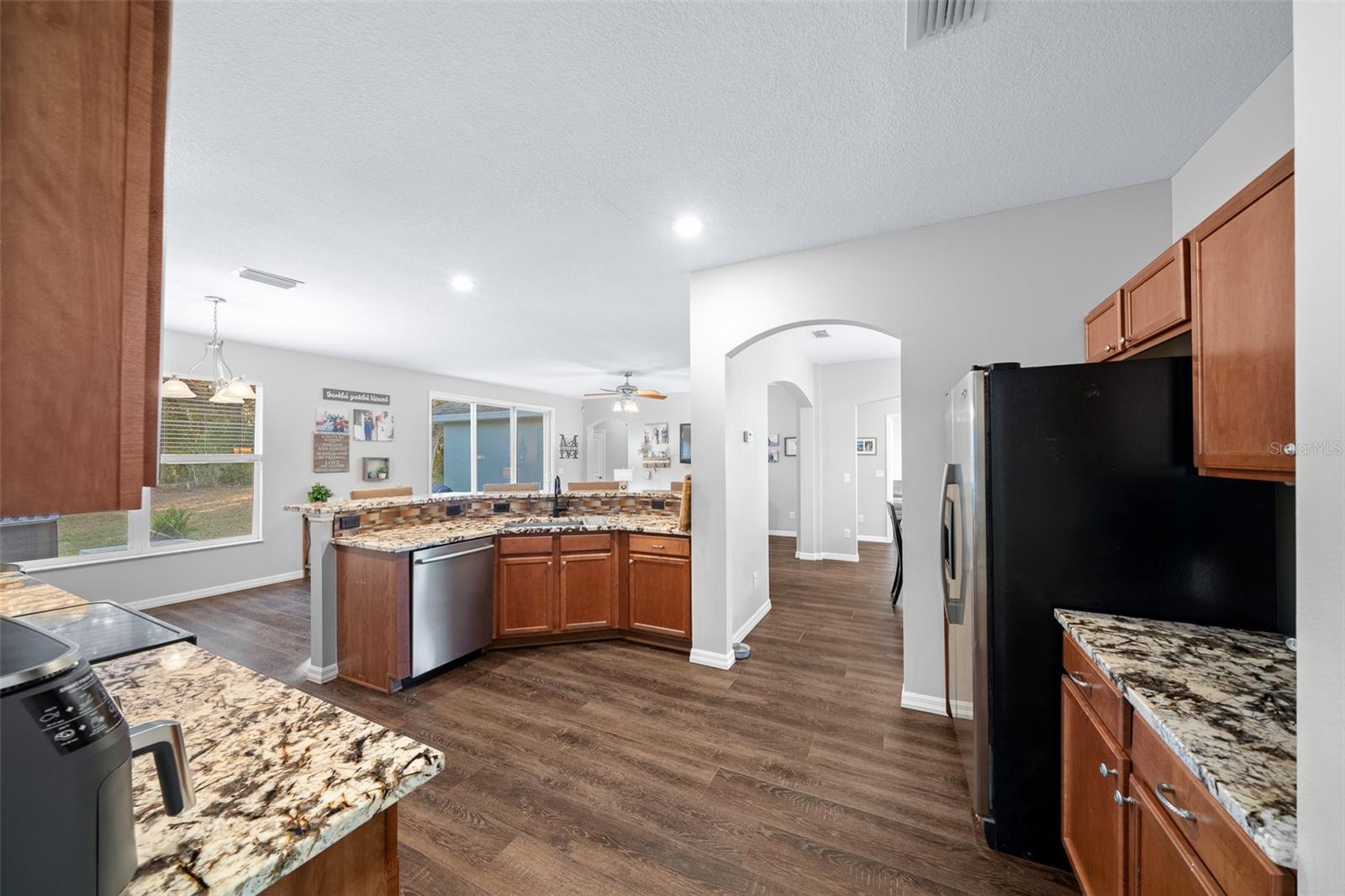 302 BROOKSTONE LN, FRUITLAND PARK, FL, 34731