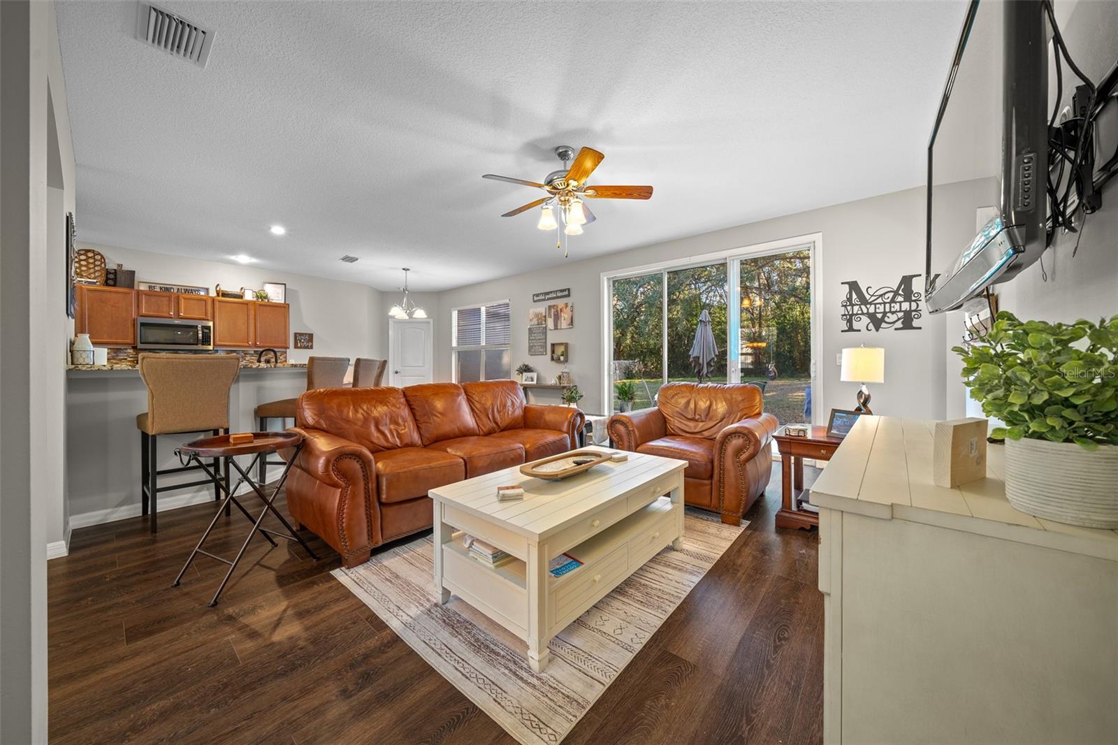 302 BROOKSTONE LN, FRUITLAND PARK, FL, 34731