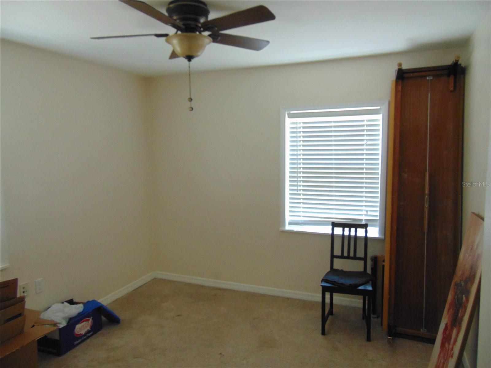 3215 W HARTNETT AVE, TAMPA, FL, 33611