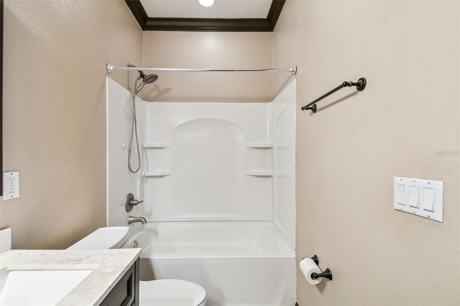 734 RAINFALL DR, WINTER GARDEN, FL, 34787