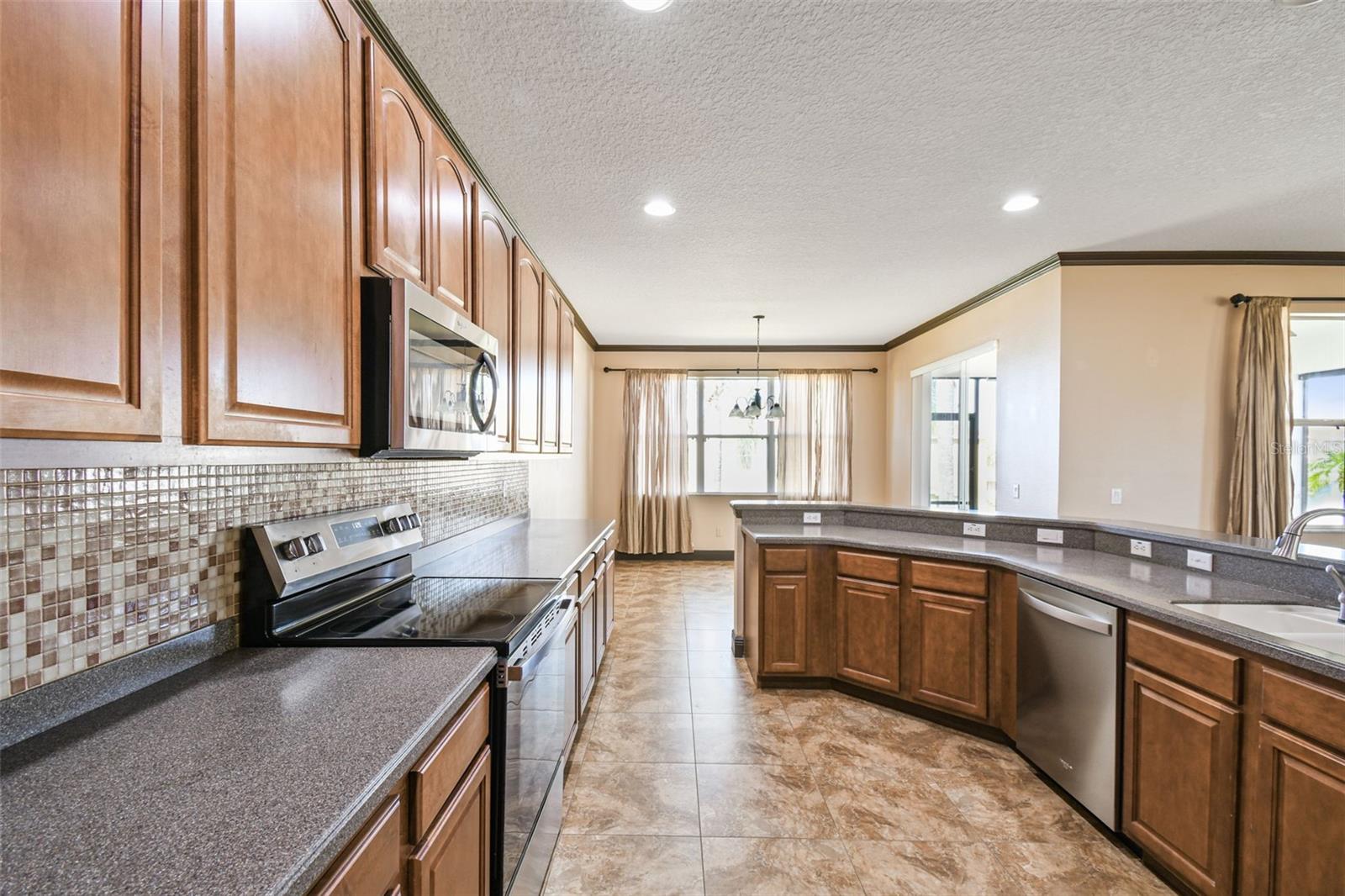 734 RAINFALL DR, WINTER GARDEN, FL, 34787