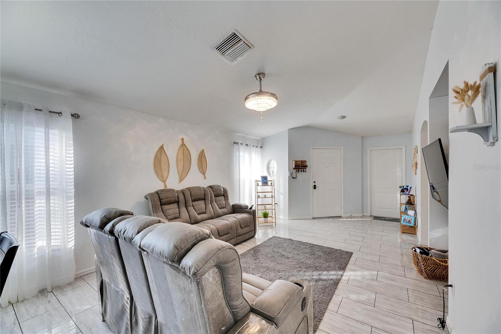 410 PINE POINTE CT, SEFFNER, FL, 33584