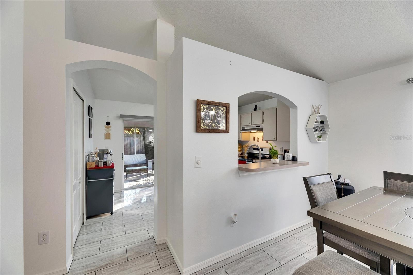 410 PINE POINTE CT, SEFFNER, FL, 33584