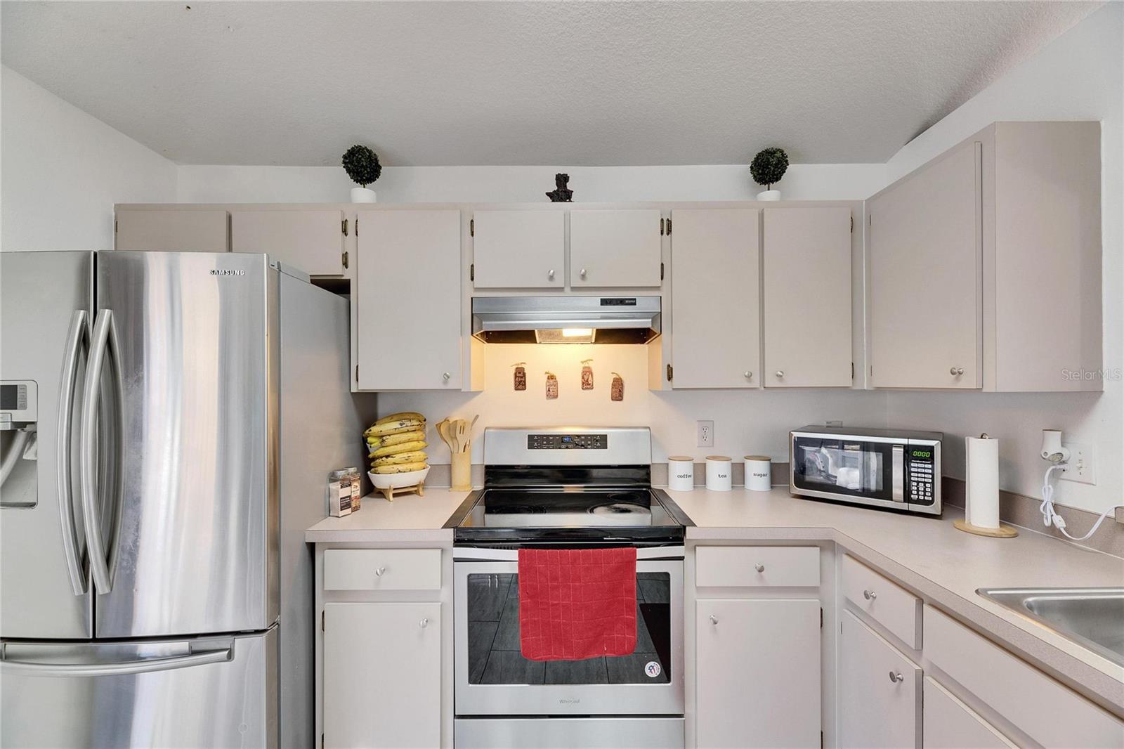 410 PINE POINTE CT, SEFFNER, FL, 33584