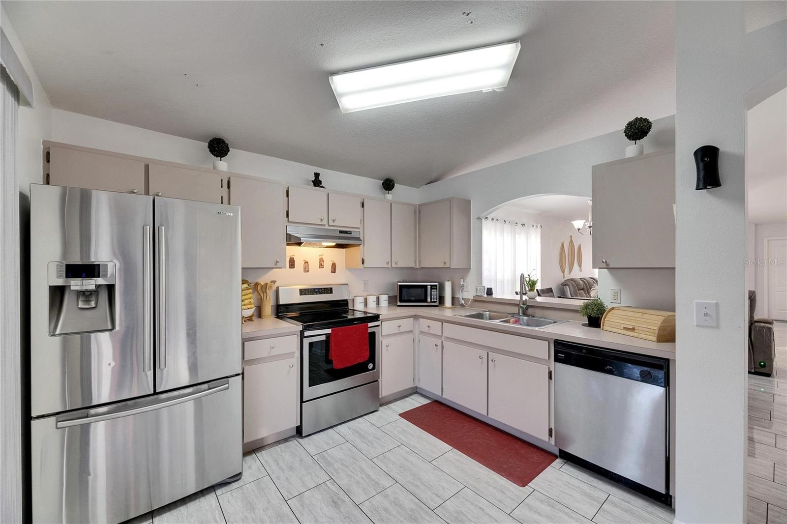 410 PINE POINTE CT, SEFFNER, FL, 33584