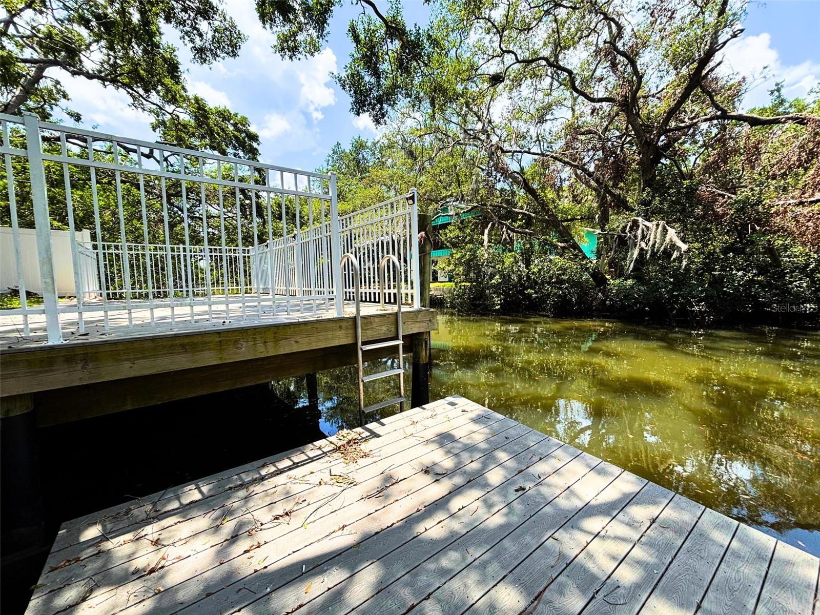 7418 BAY DR, TAMPA, FL, 33635