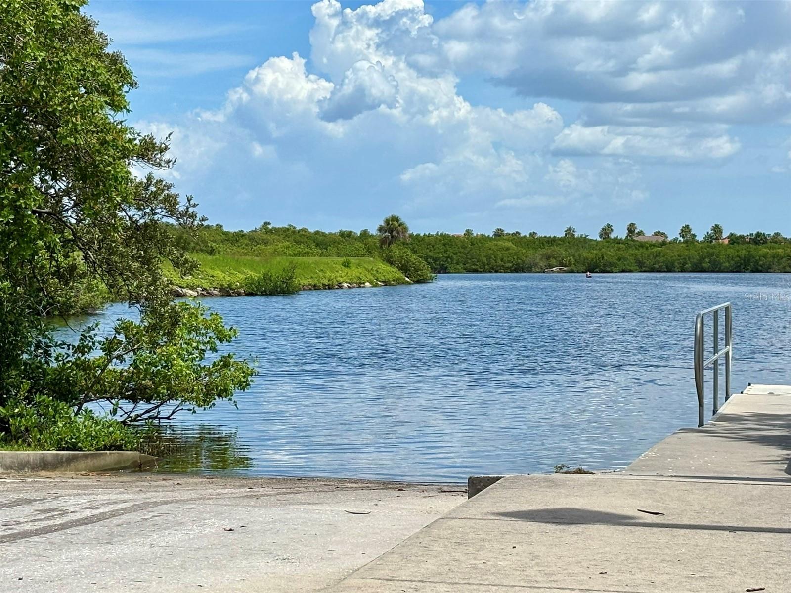 7418 BAY DR, TAMPA, FL, 33635