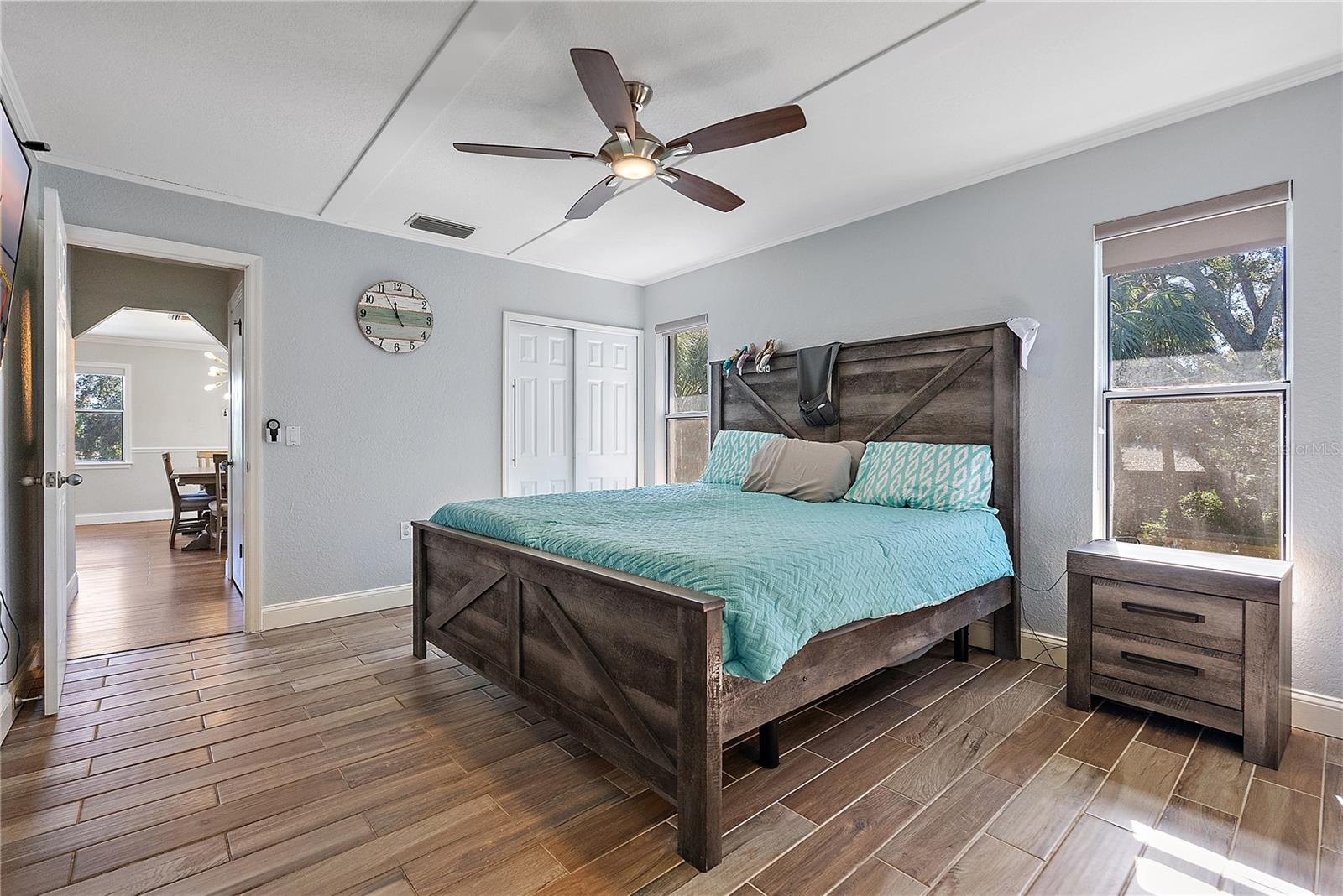 7418 BAY DR, TAMPA, FL, 33635