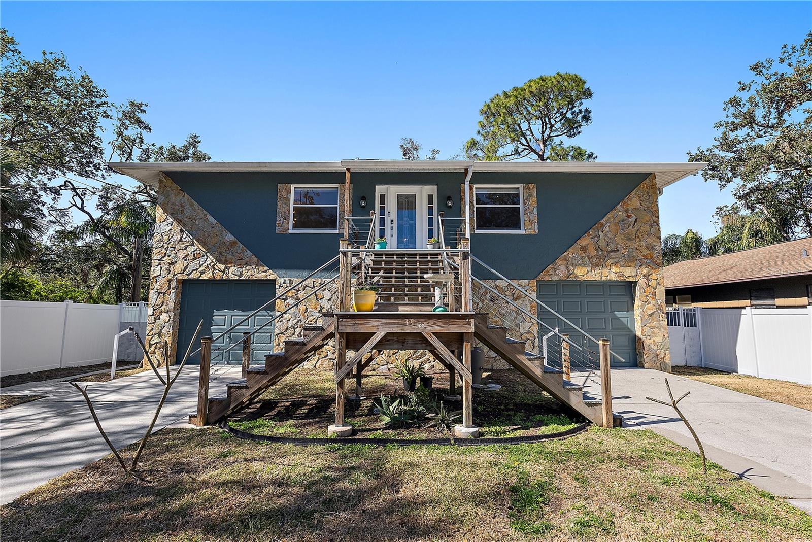 7418 BAY DR, TAMPA, FL, 33635