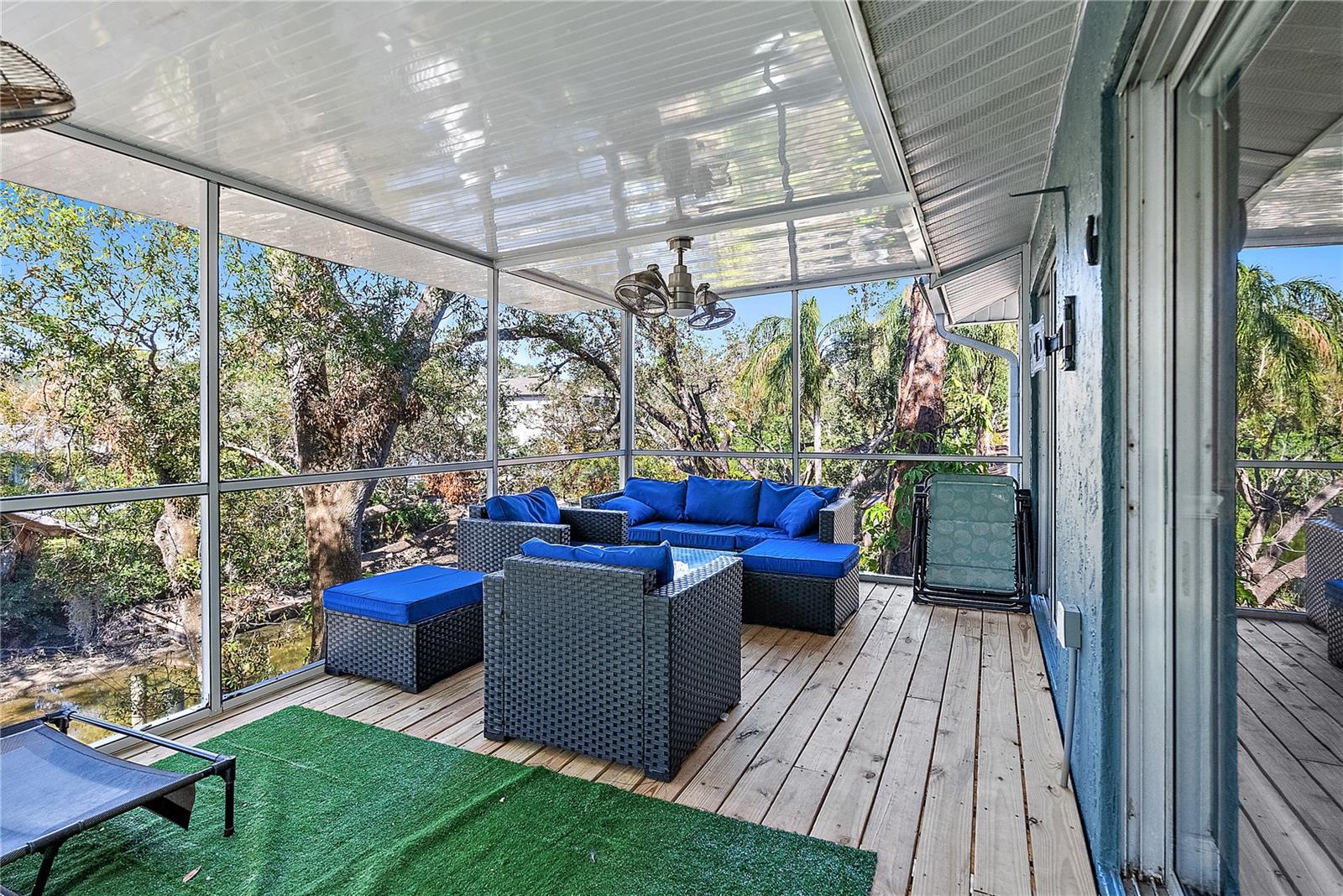 7418 BAY DR, TAMPA, FL, 33635