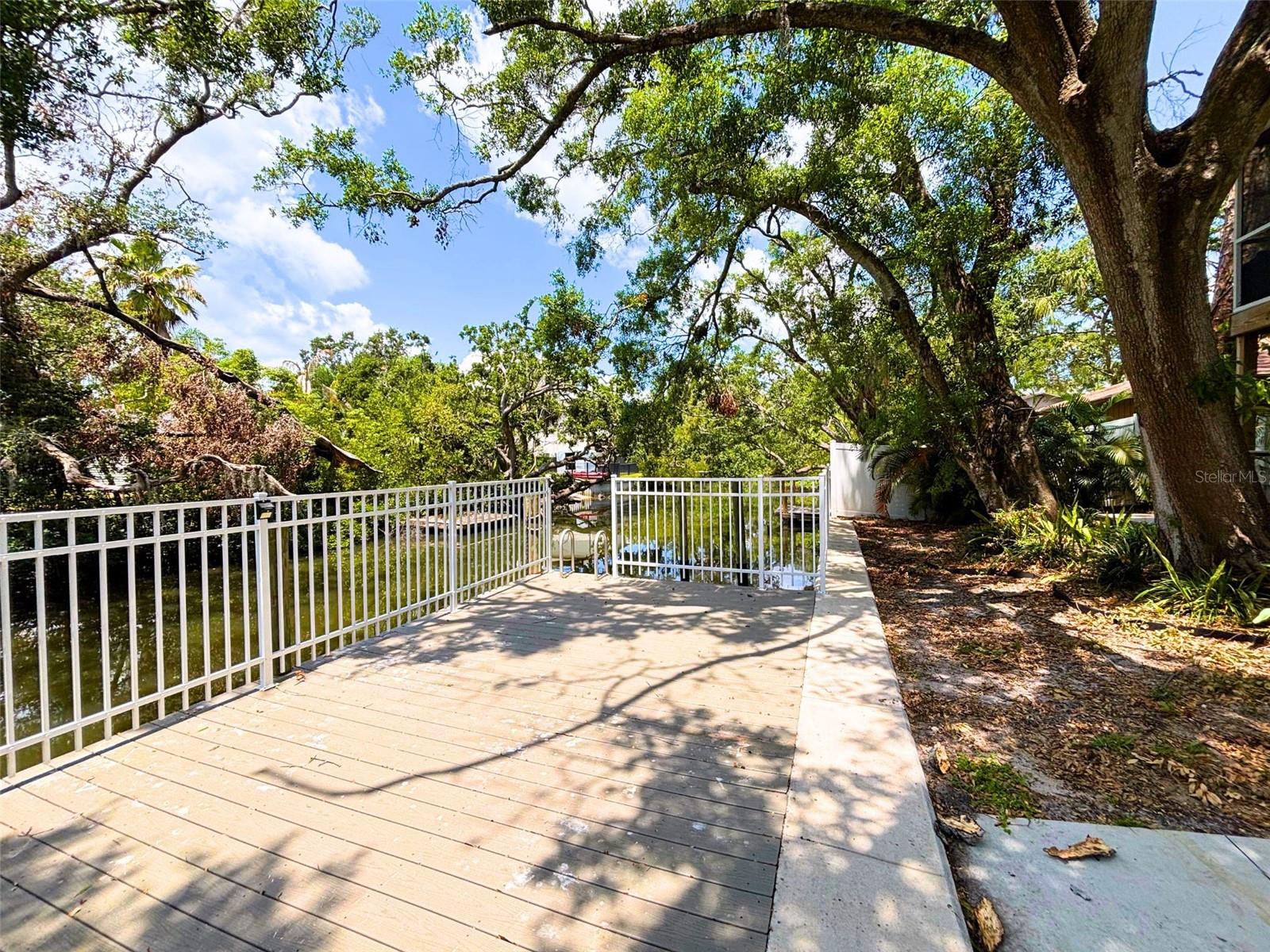 7418 BAY DR, TAMPA, FL, 33635