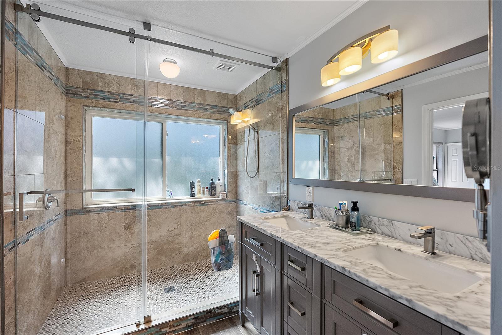 7418 BAY DR, TAMPA, FL, 33635