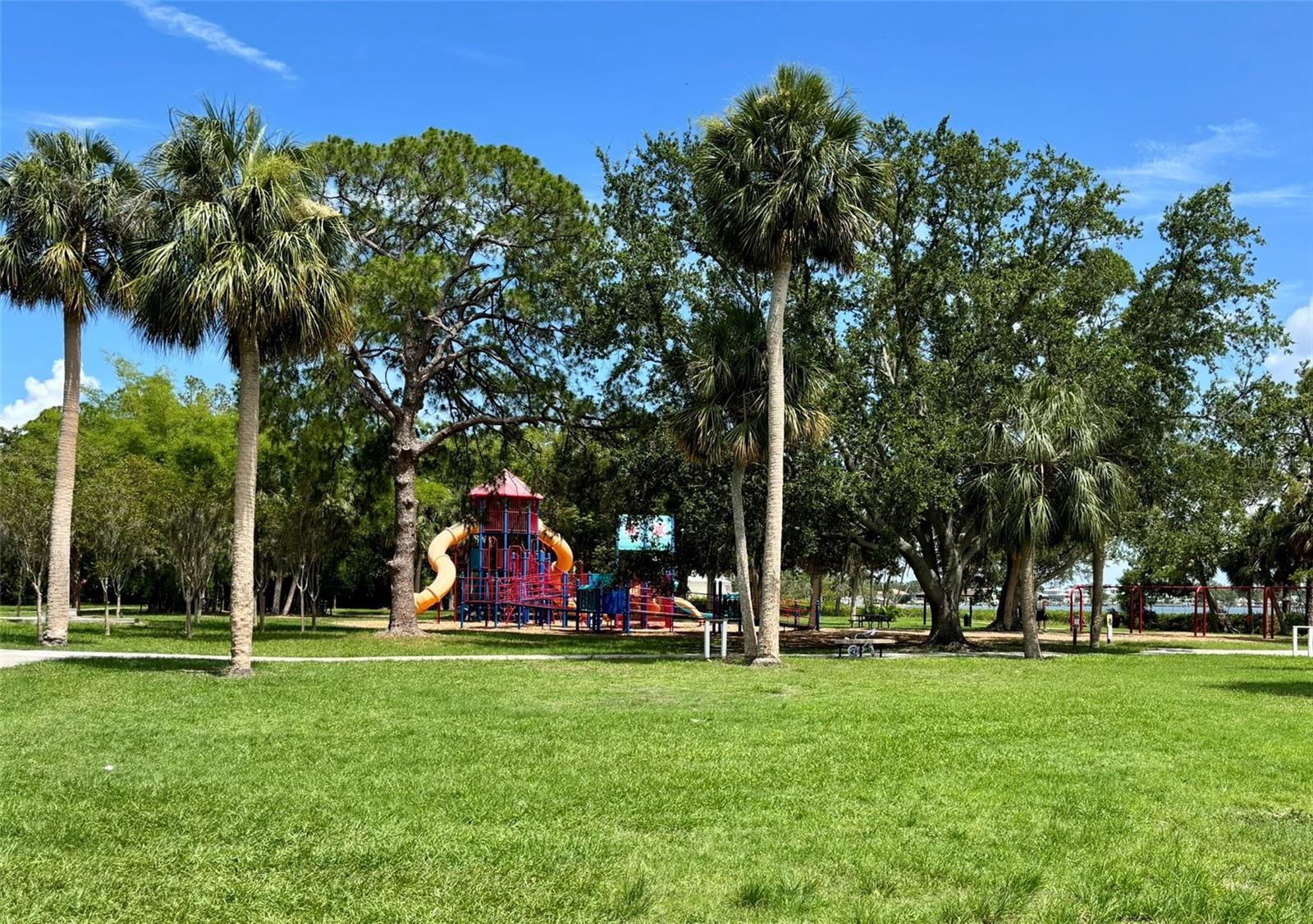 7418 BAY DR, TAMPA, FL, 33635