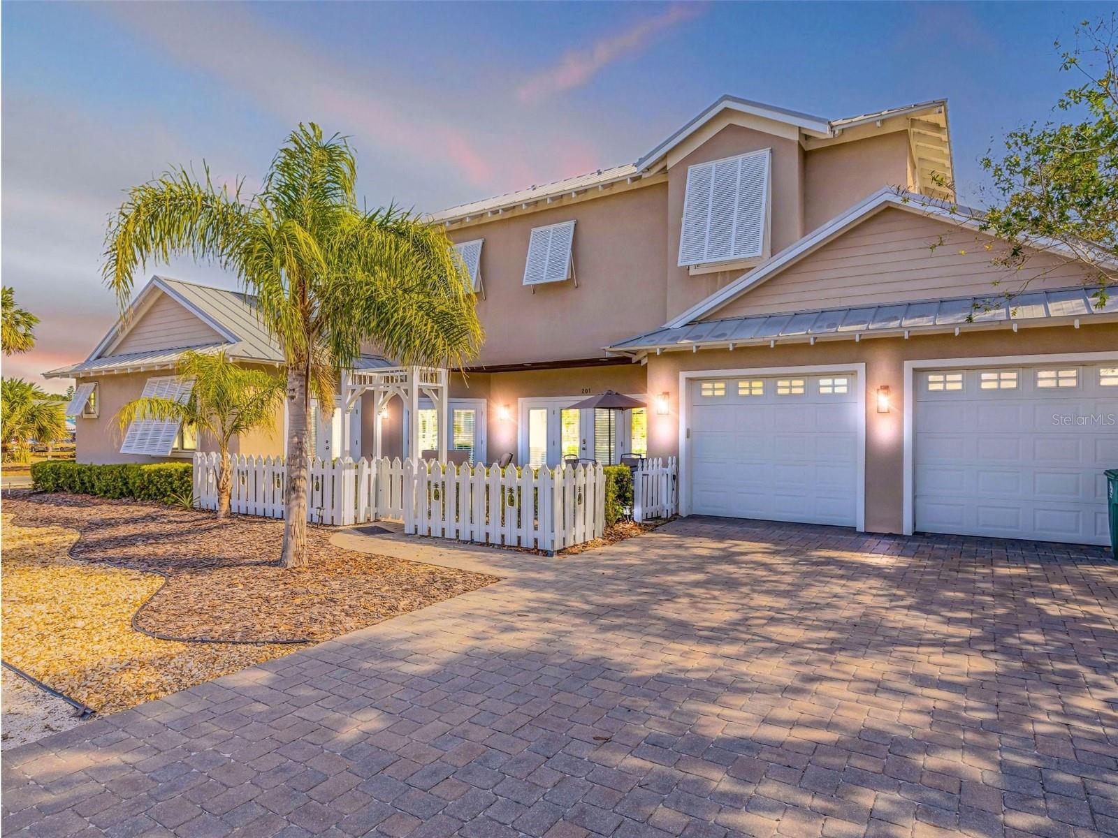 201 S COOPER ST, NEW SMYRNA BEACH, FL, 32169