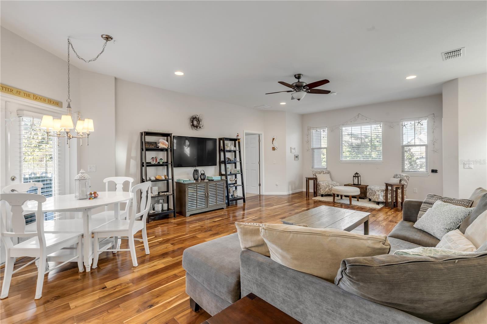 201 S COOPER ST, NEW SMYRNA BEACH, FL, 32169