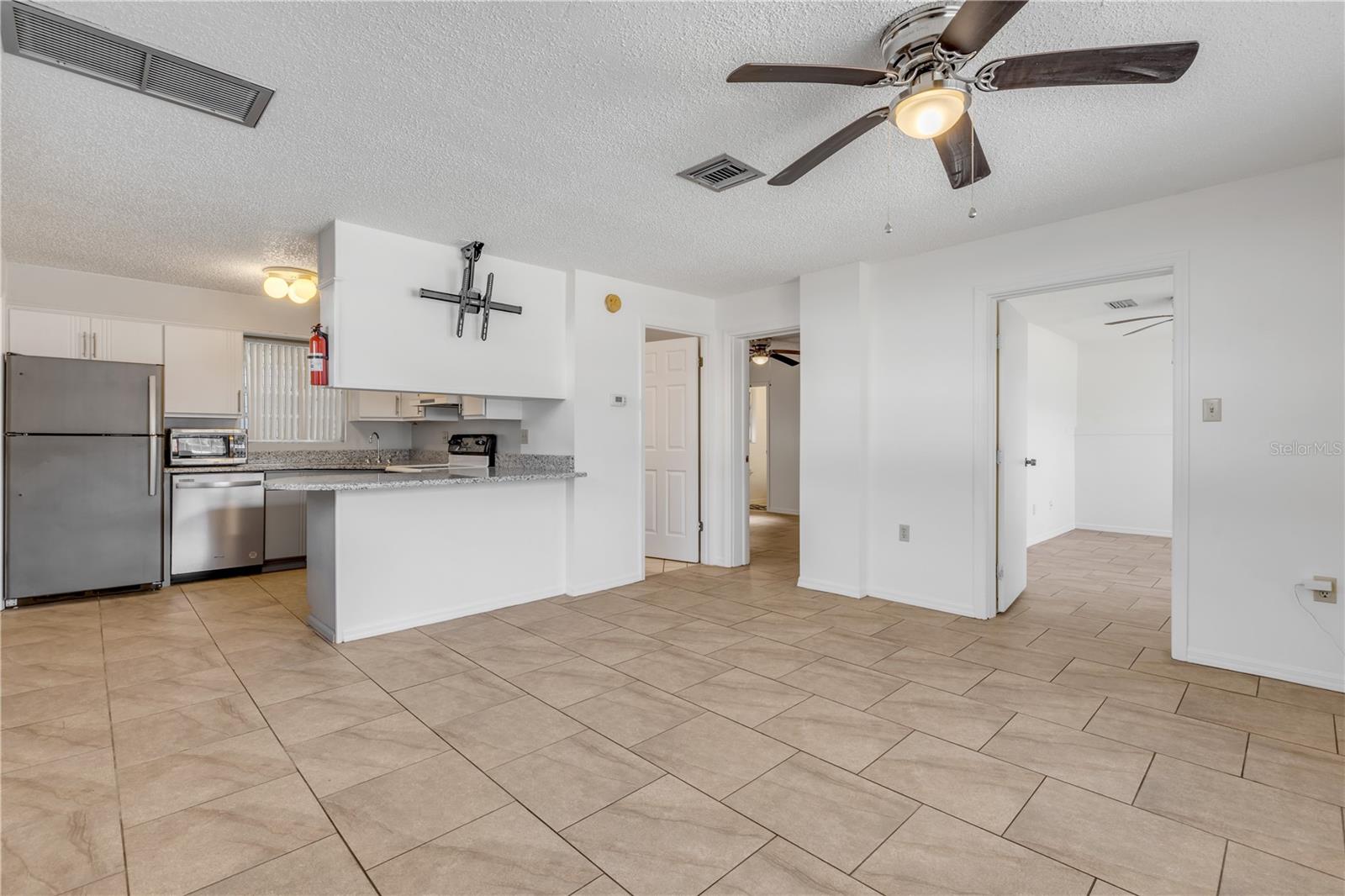 405 / 407 S COOPER ST #1 / 2, NEW SMYRNA BEACH, FL, 32169