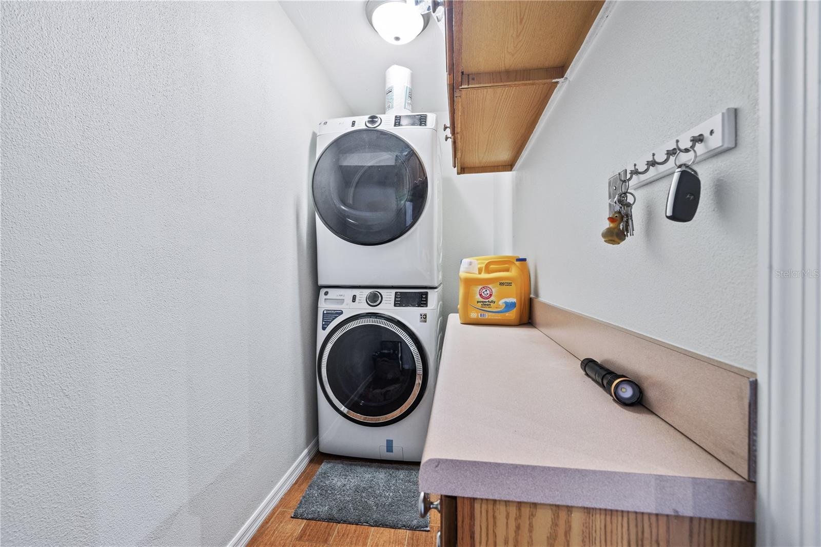 6914 N LYNN AVE, TAMPA, FL, 33604