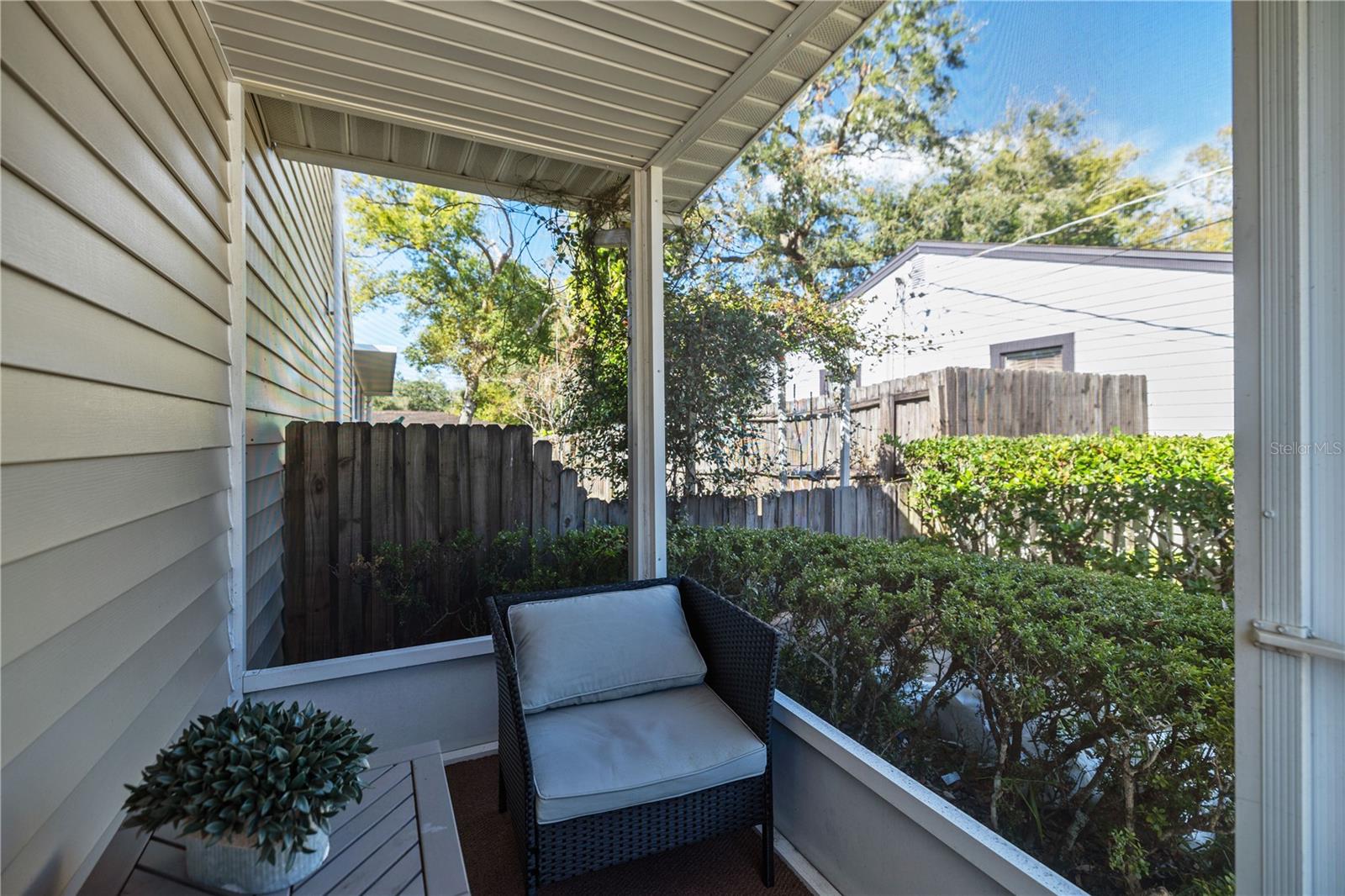 6914 N LYNN AVE, TAMPA, FL, 33604