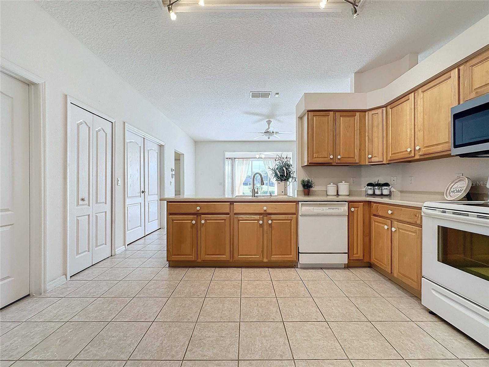 2289 TWICKINGHAM CT, CLERMONT, FL, 34711