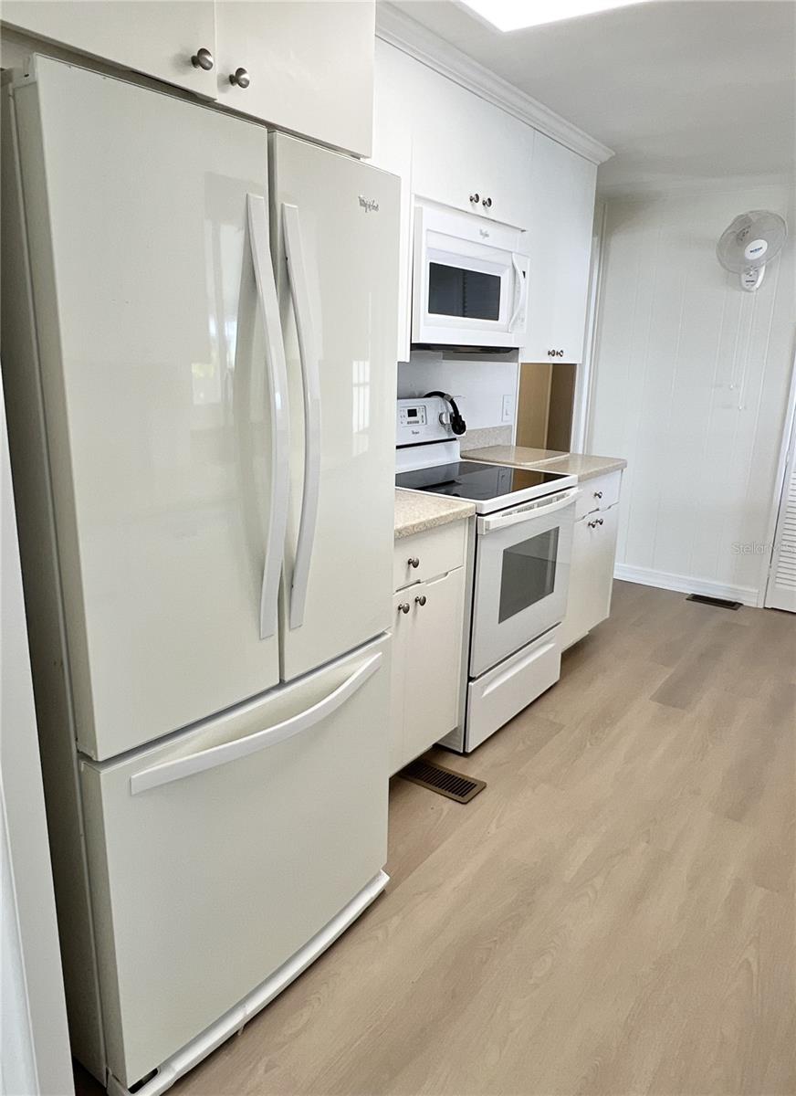 641 MOUNT LANCASTER AVE NE #637, ST PETERSBURG, FL, 33702