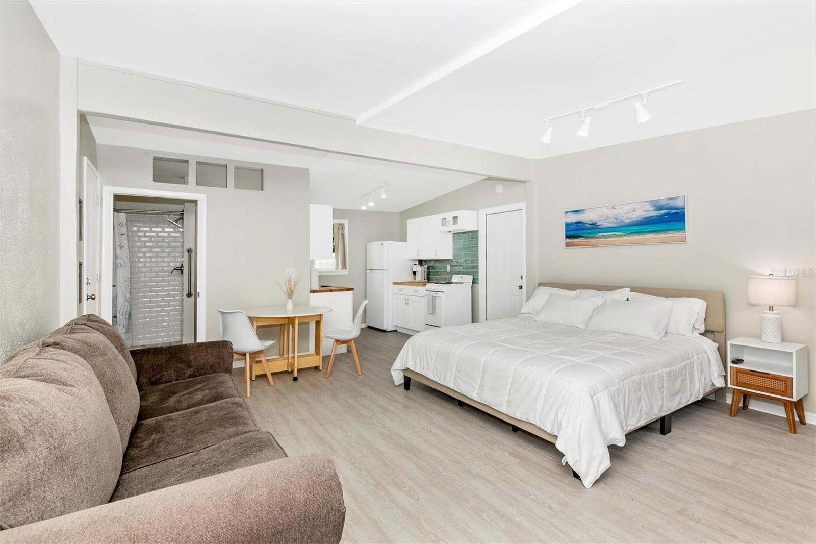 1502 CHANDLER AVE #B, CLEARWATER, FL, 33755