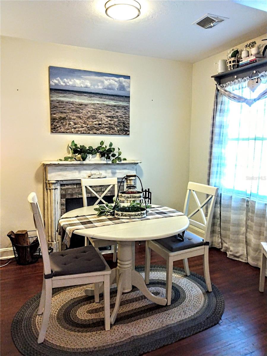 1122 NE 9TH ST, OCALA, FL, 34470