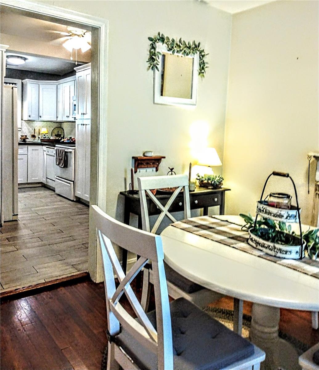 1122 NE 9TH ST, OCALA, FL, 34470