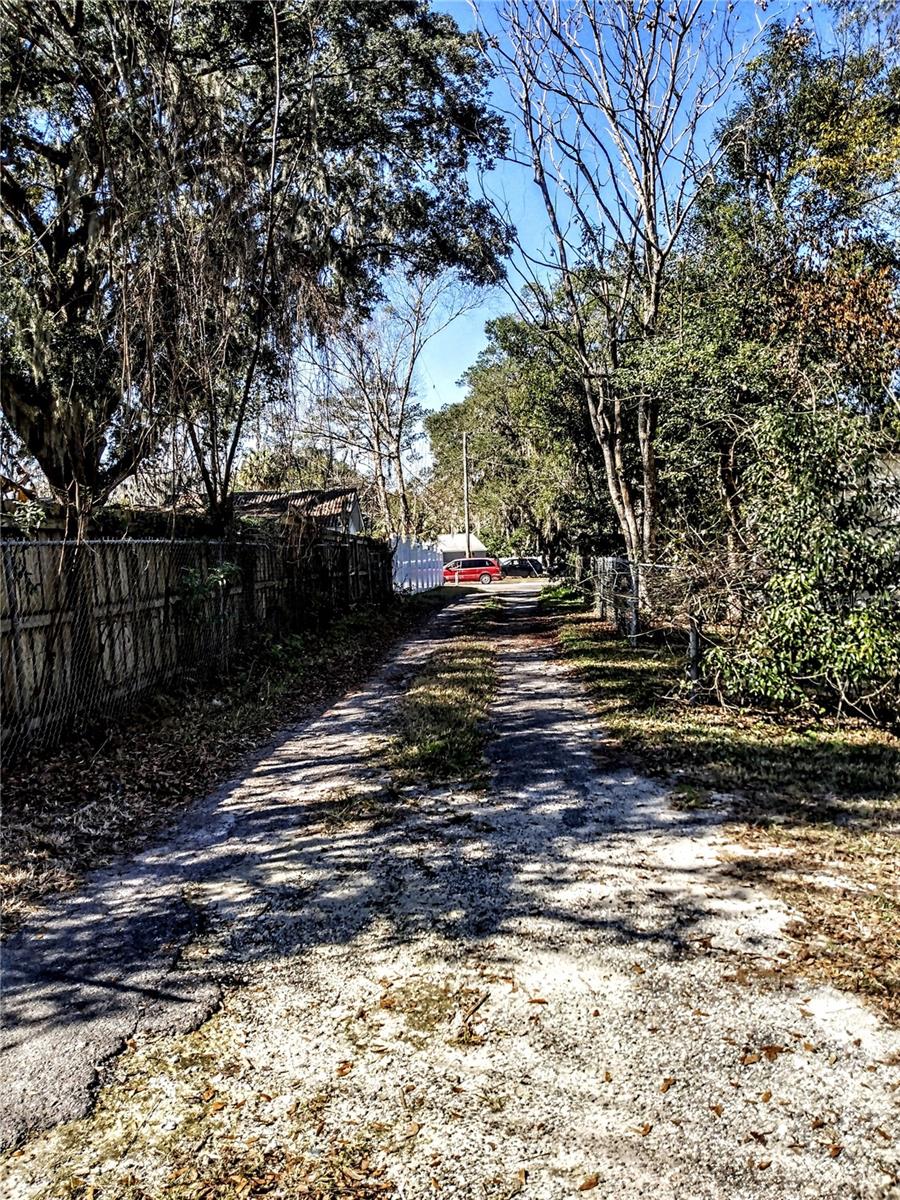 1122 NE 9TH ST, OCALA, FL, 34470